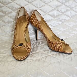 Giuseppe Zanotti Tan Brown Croc-Embossed Peep-Toe Heels with Gold Accent